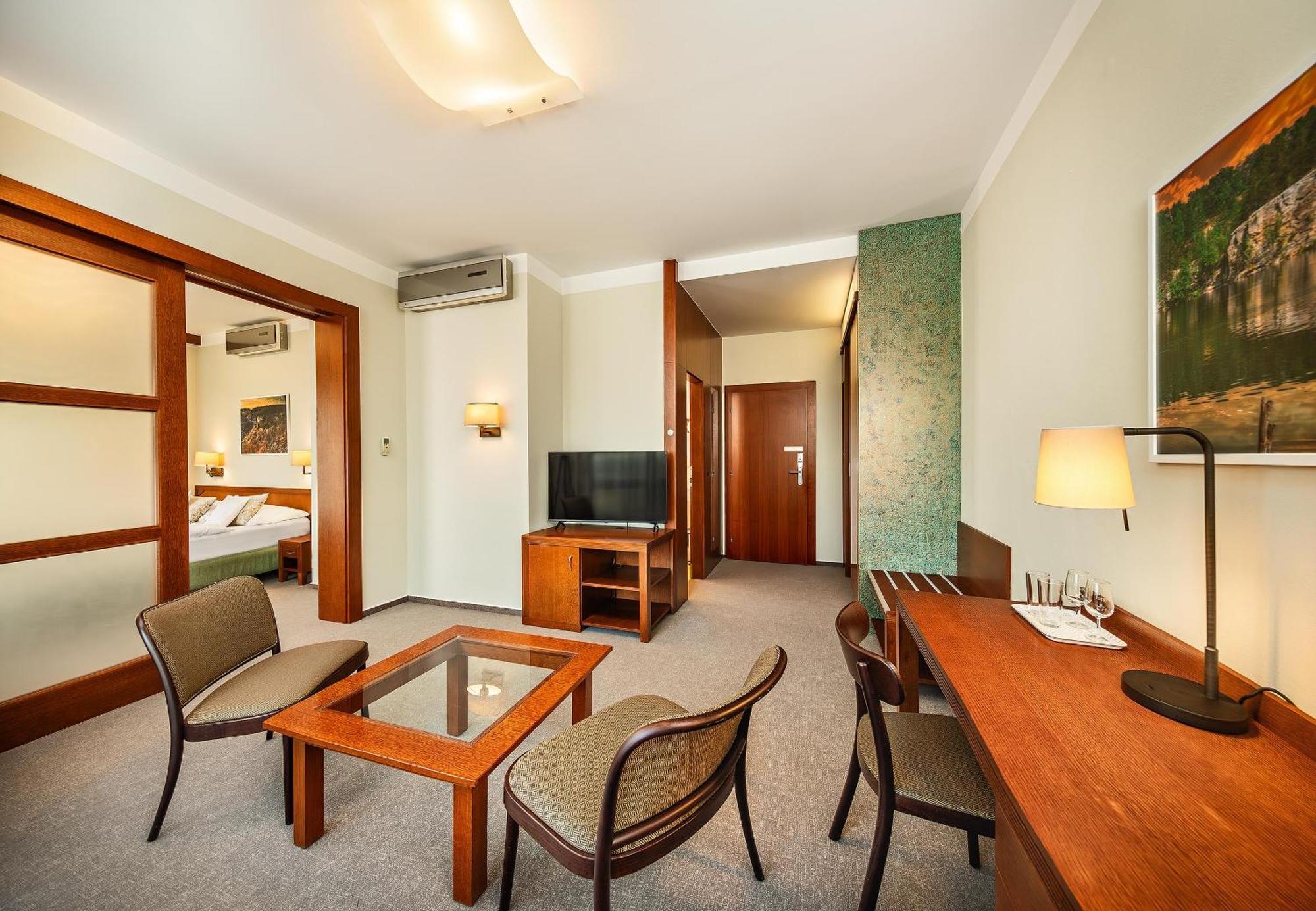 Wellness Hotel Happy Star Hnanice  Eksteriør bilde