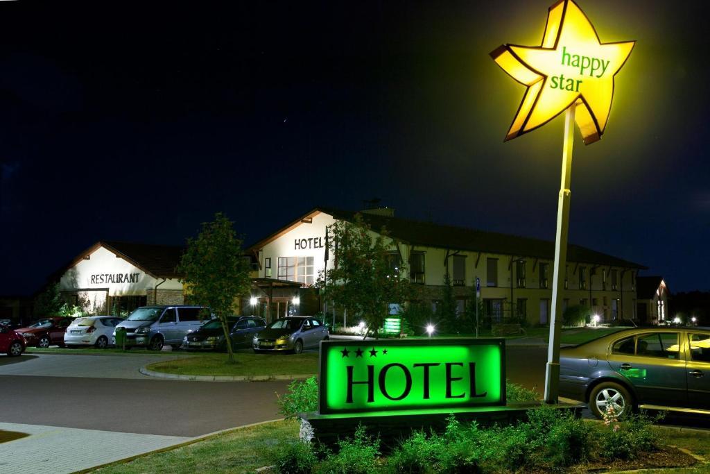 Wellness Hotel Happy Star Hnanice  Eksteriør bilde